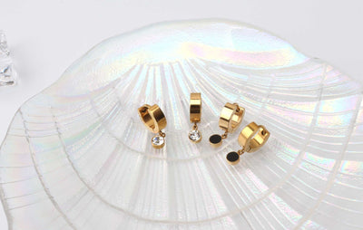 Gold hoop earrings Gold huggie hoops earrings Clear CZ , Black dangle hoop earrings Minimalist earrings K-pop earrings Small hoop earrings