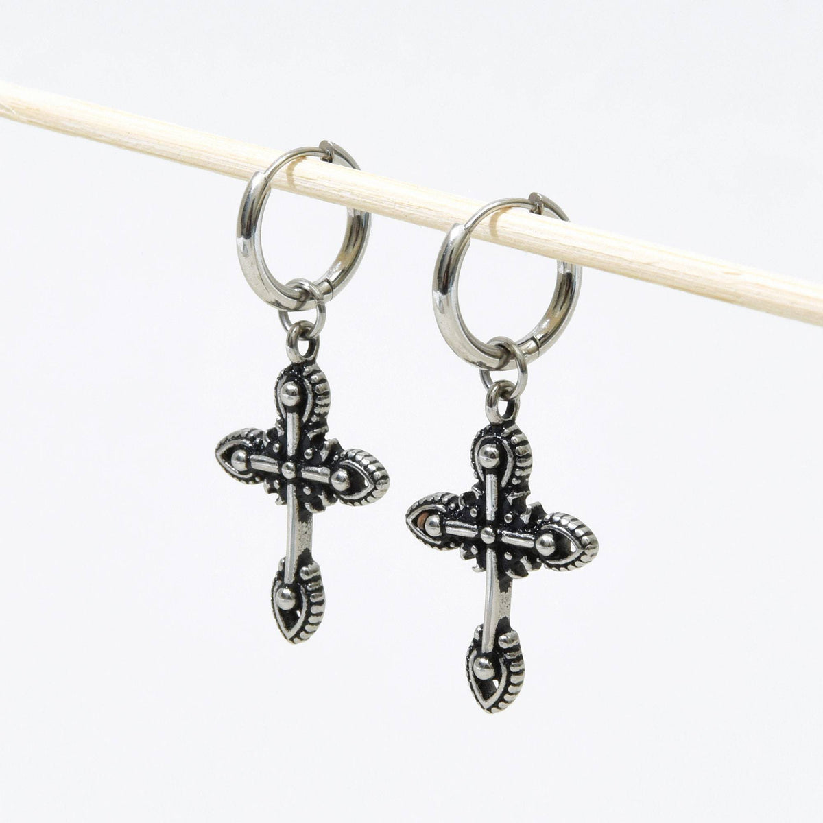 Chrome hearts dangle on sale earring