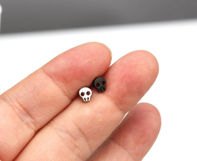 Alien Earring 16g Alien Cartilage Earring Mini Alien Head Earring Alien Head Helix Auricle Lobe Piercing UFO Earring 1 Piece